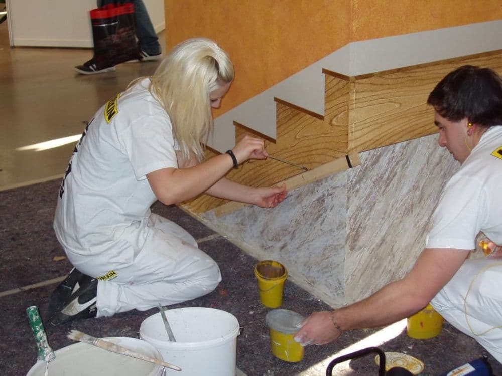 Malíř, lakýrník a dekoratér – Malířka, lakýrnice a dekoratérka