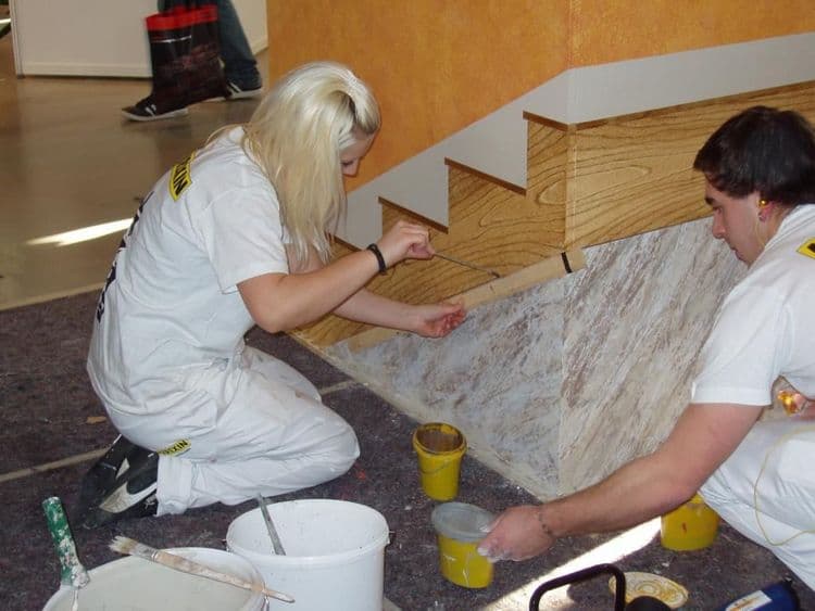 Malíř, lakýrník a dekoratér – Malířka, lakýrnice a dekoratérka