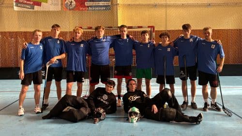 Florbal družstvo.jpg