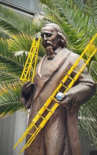 Hala roku Junior 3.jpg